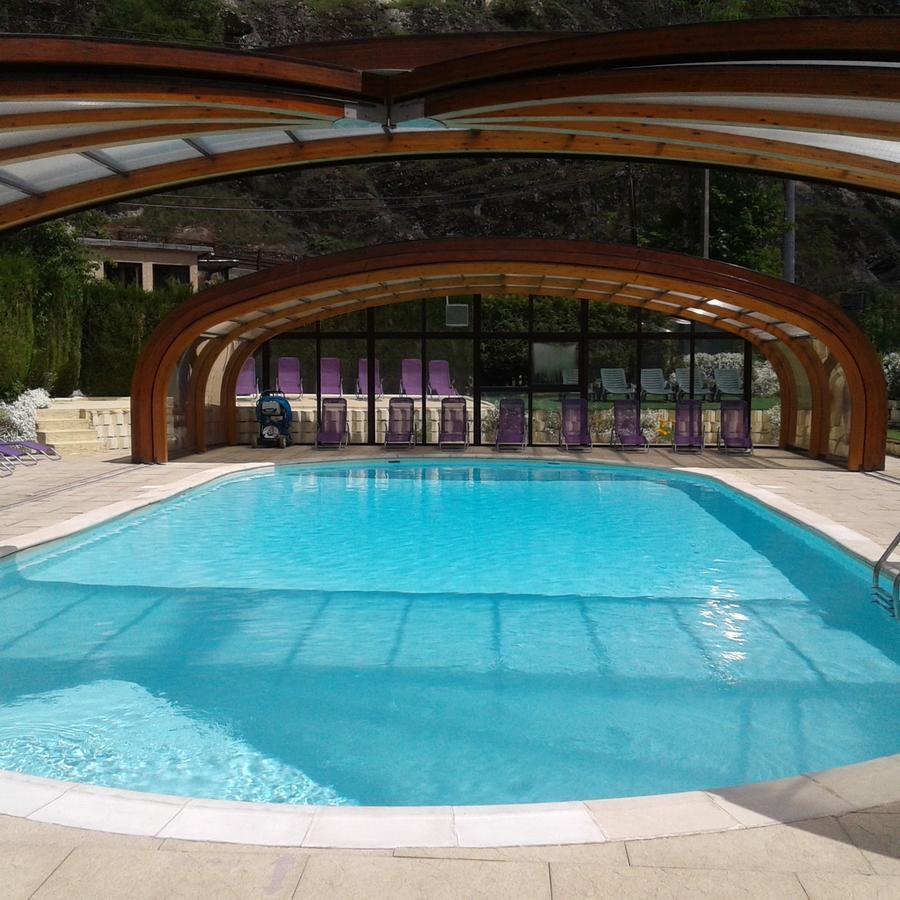 A La Rencontre Du Soleil - Camping Le Bourg-dʼOisans Exterior foto