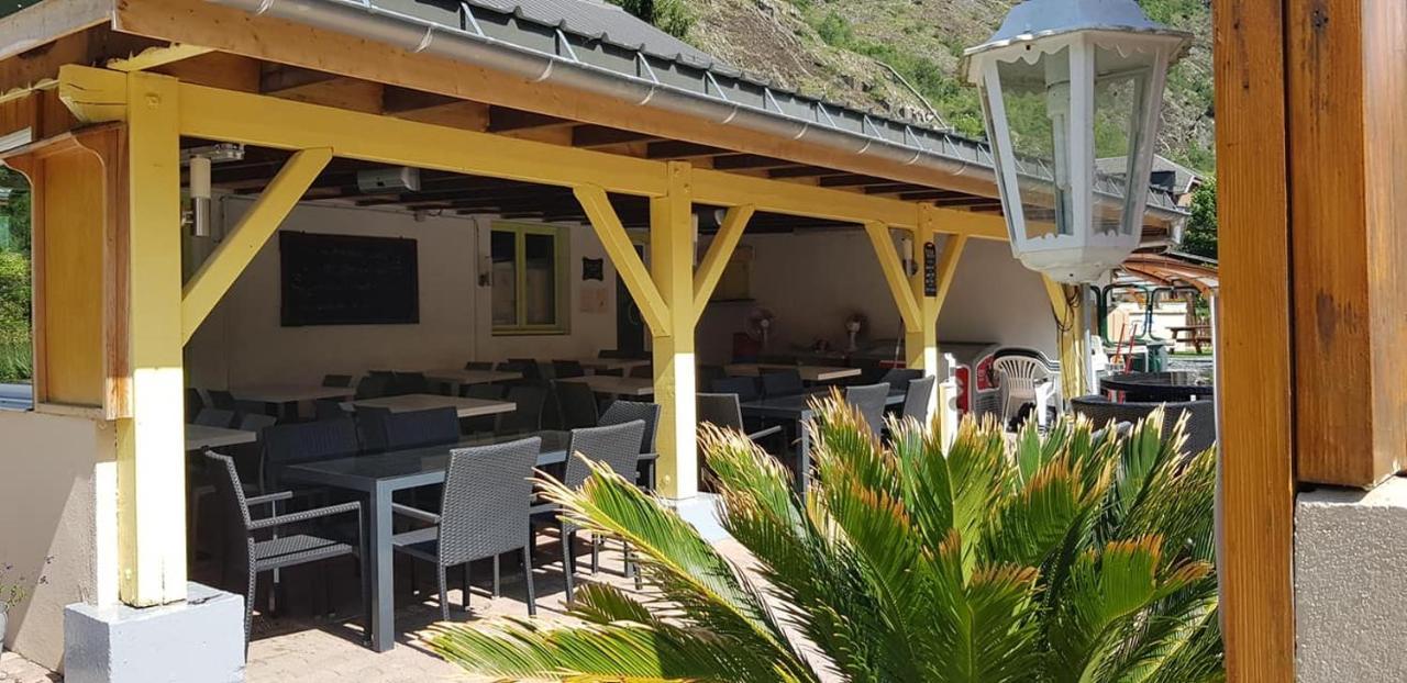 A La Rencontre Du Soleil - Camping Le Bourg-dʼOisans Exterior foto
